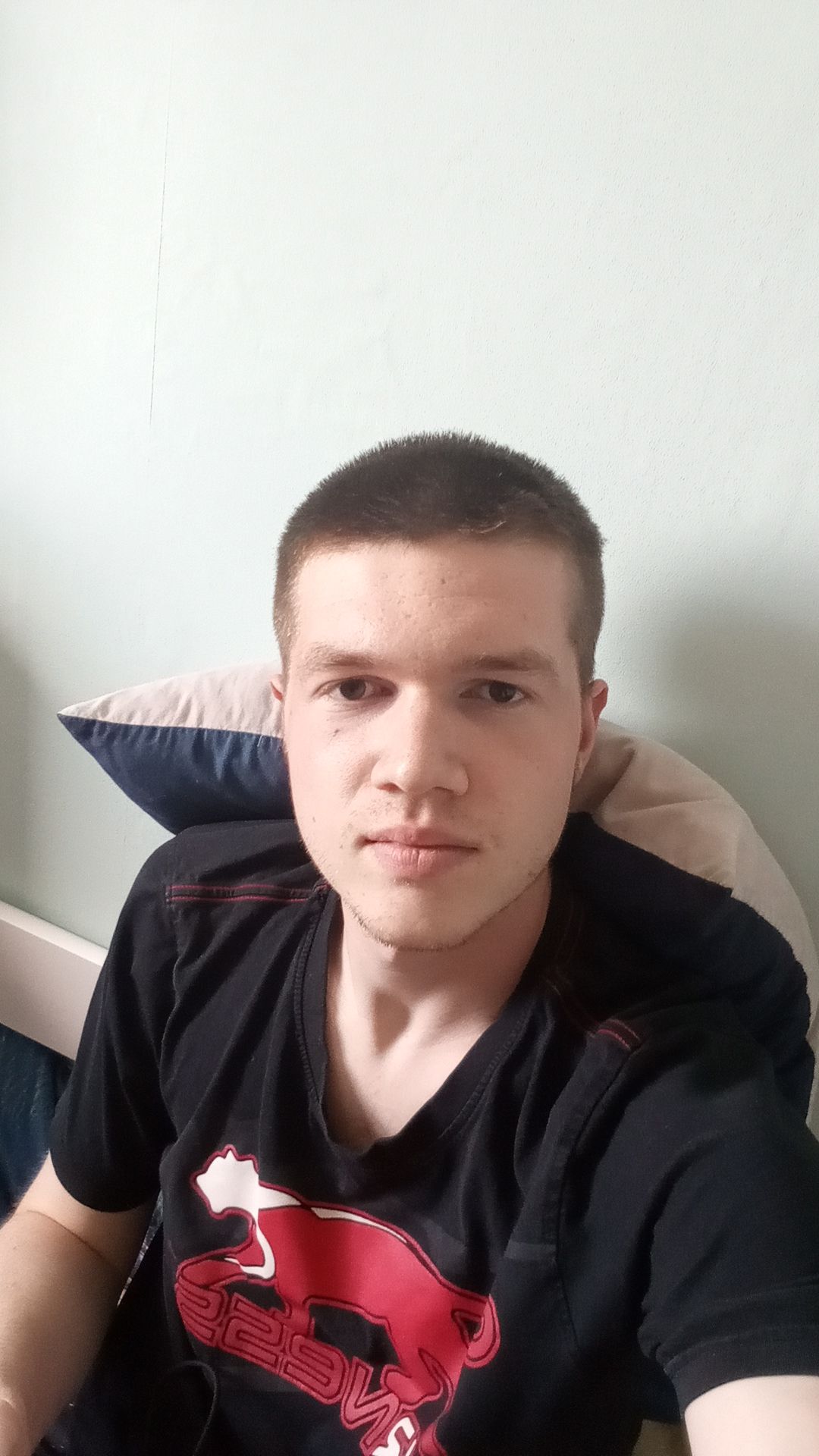 Profil de Charles-adrien